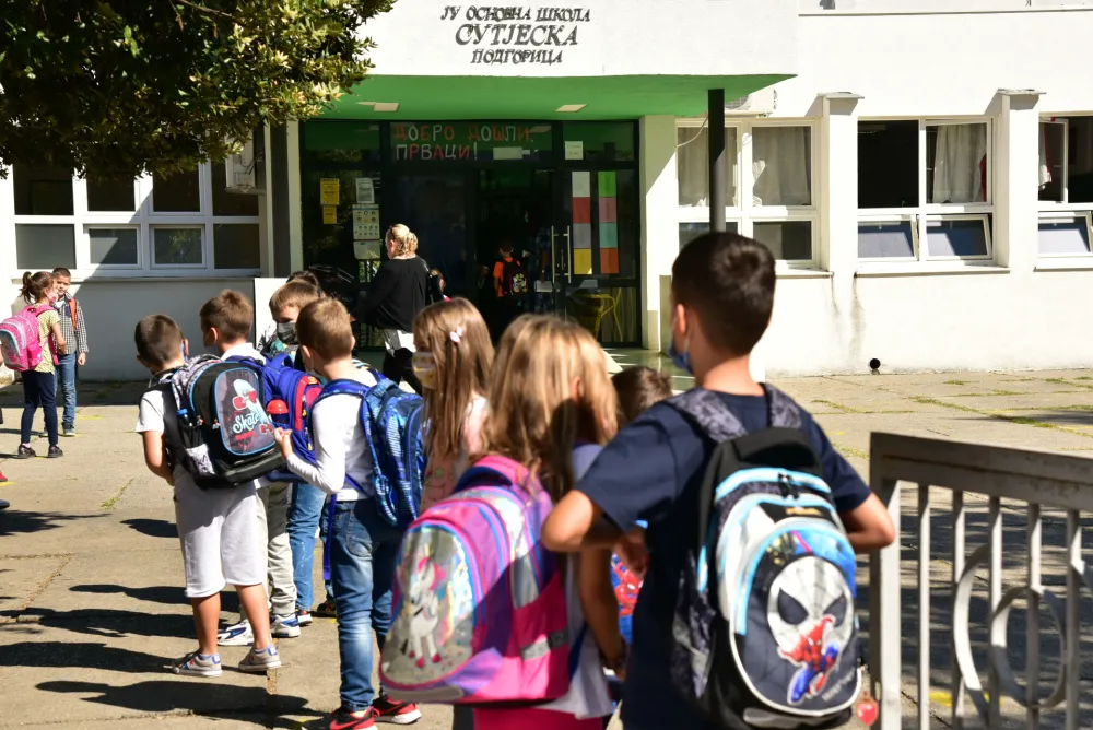 Ombudsman: Na 1.769 đaka samo 769 asistenata za podr&scaron;ku