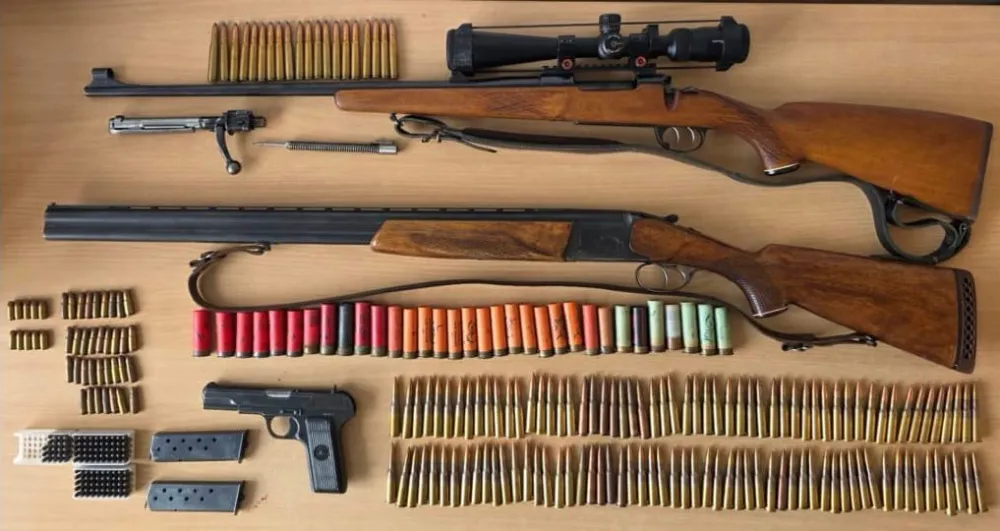 Policija od Nik&scaron;ićanina oduzela tri komada oružja i 335 komada municije