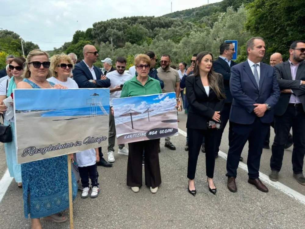 U toku protest u Ulcinju