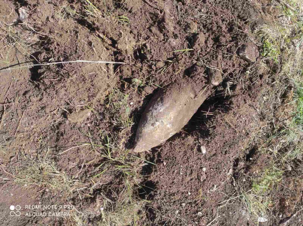 U selu Nedajno pronađena avionska bomba: Trag Pete neprijateljske ofanzive