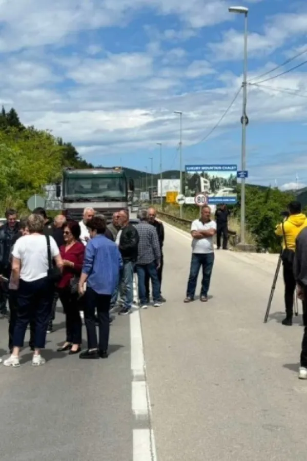 Biv&scaron;i radnici Solane: Ako nas budu ignorisali&nbsp;intenzivitaraćemo proteste