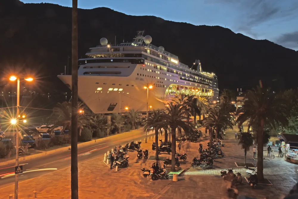 U Kotoru 3,9 hiljada gostiju