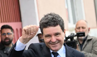 Izlazne ankete: Niku&scaron;or Dan vodi u trci za predsjednika Rumunije