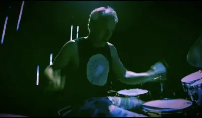 Foo Fighters iznenada izbacili bubnjara iz benda