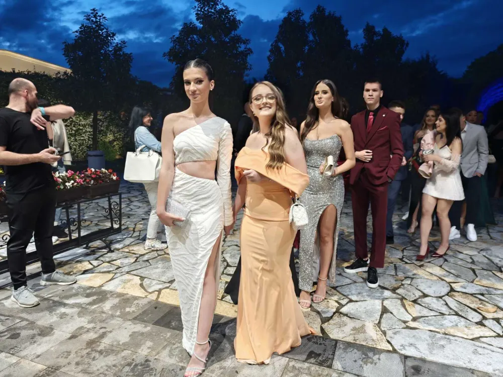 Ekonomska &scaron;kola "Mirko Ve&scaron;ović"