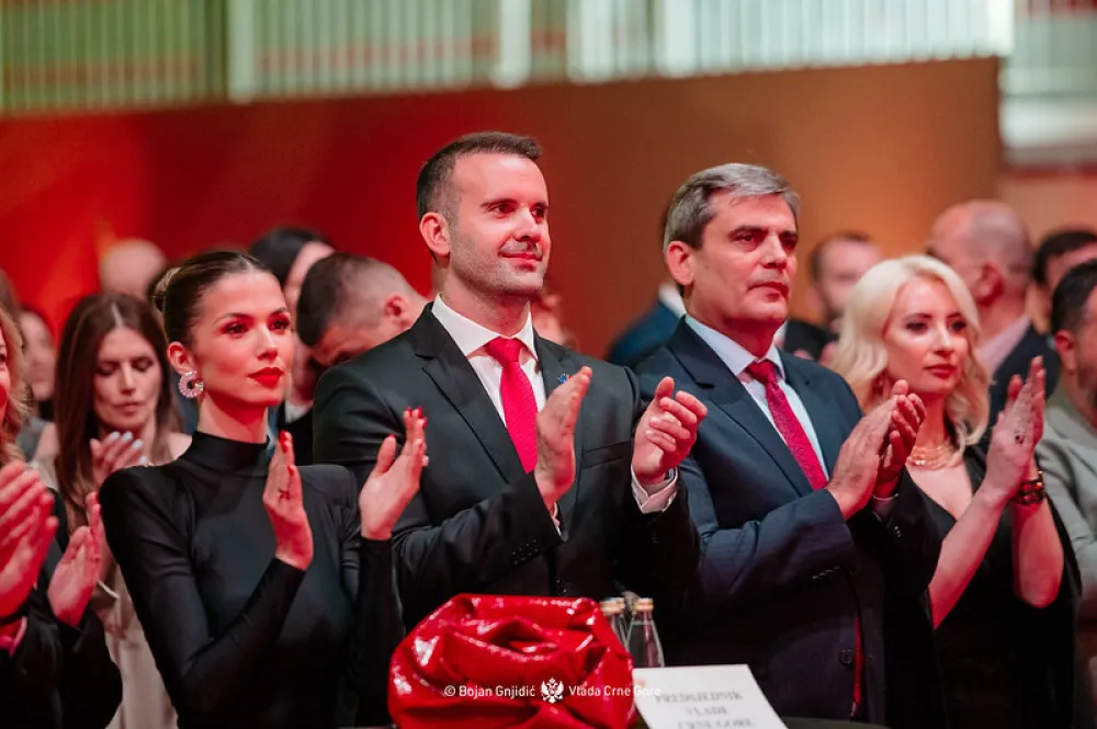 (FOTO) Pogledajte fotografije sa prijema povodom Dana nezavisnosti