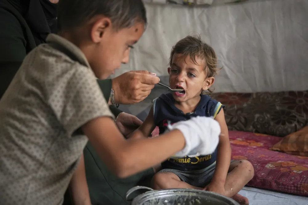 UN: Ako pomoć za 48 sati ne stigne u Gazu, 14.000 beba bi moglo da umre