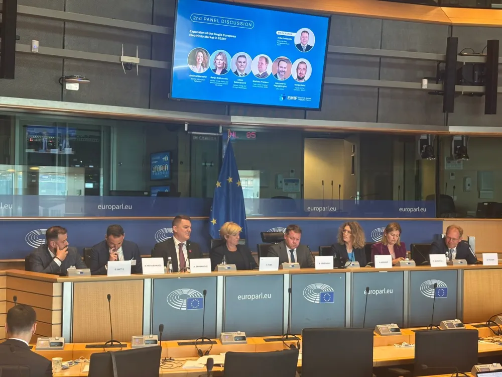 &Scaron;ahmanović u Briselu