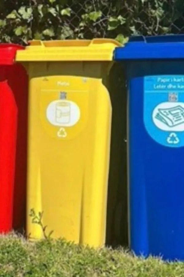 Komunalno&nbsp;preduzeće Tuzi obezbijedilo&nbsp;za 500 kuća po tri kante za razvrstavanje otpada