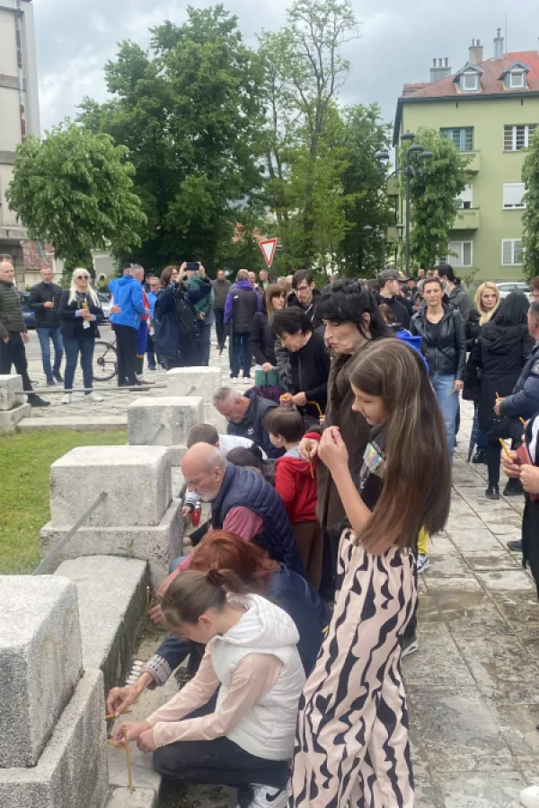 Građani odali počast žrtvama zločina na Cetinju