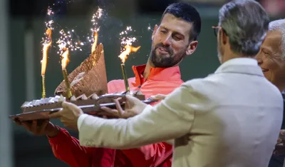 Đoković ponovo gasio svećiće u Ženevi