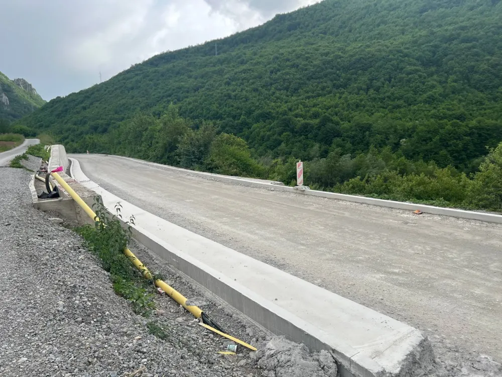 Dvogodi&scaron;nji radovi na putu Berane -Ribarivine paralisali život u selu Skakavac