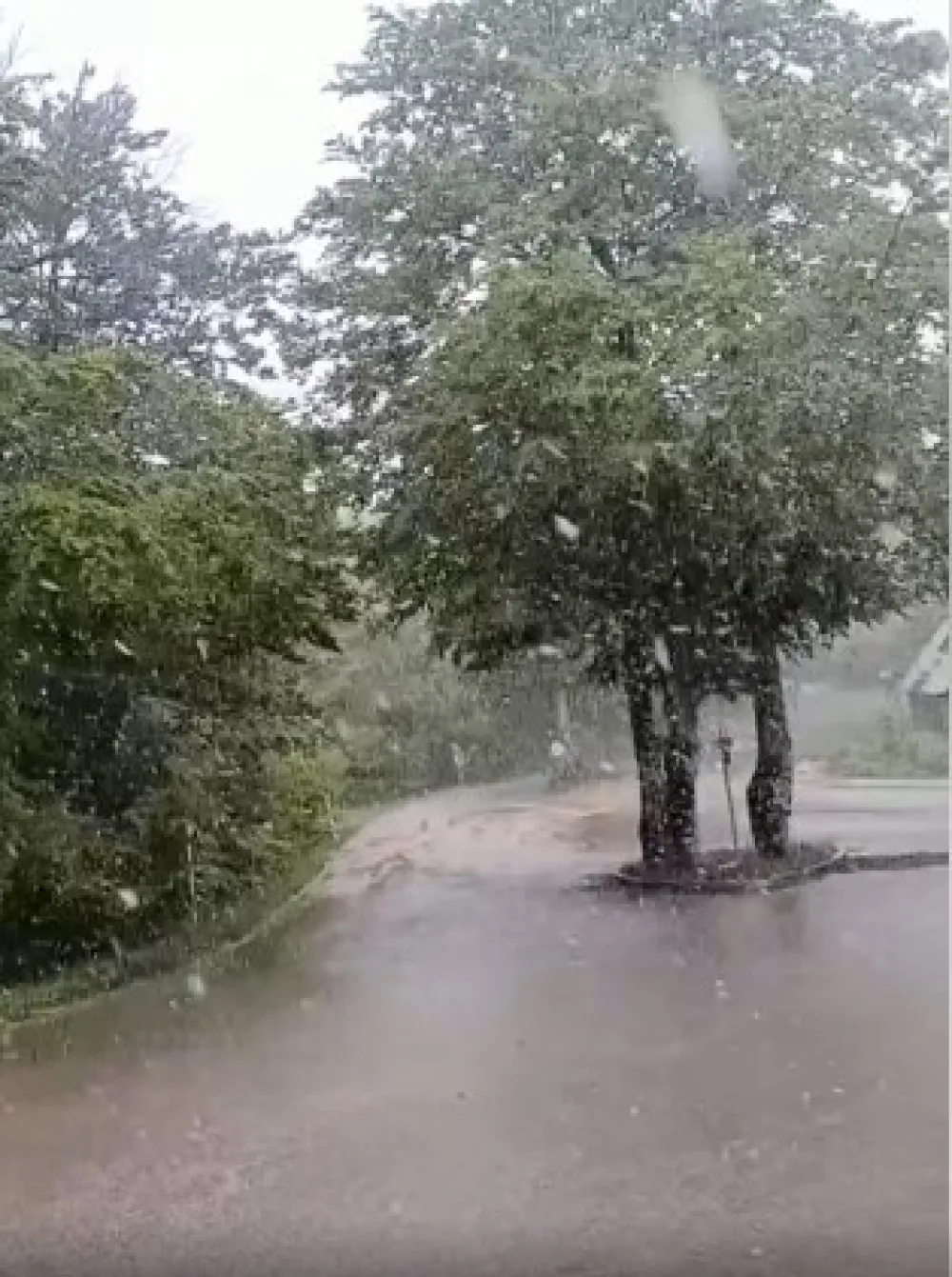 (VIDEO) Pao snijeg u Hrvatskoj