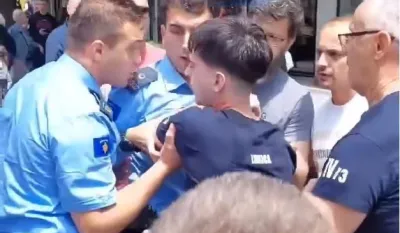 &Scaron;ef Misije EULEKS-a na Kosovu osudio napad policije na srpskog maturanta