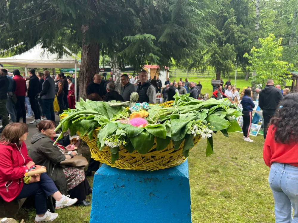 Održana manifestacija "Dani srijemu&scaron;e i tradicionalne kuhinje": Specijaliteti od ljekovite biljke napunili trpezu