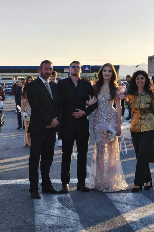 (FOTO/VIDEO) Maturanti Srednje mje&scaron;ovite &scaron;kole "25. maj" Tuzi