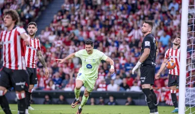 Robert Levndovski dvostruki strijelac