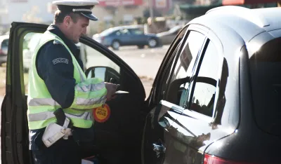 U sedam saobraćajnih nezgoda povrijeđene tri osobe