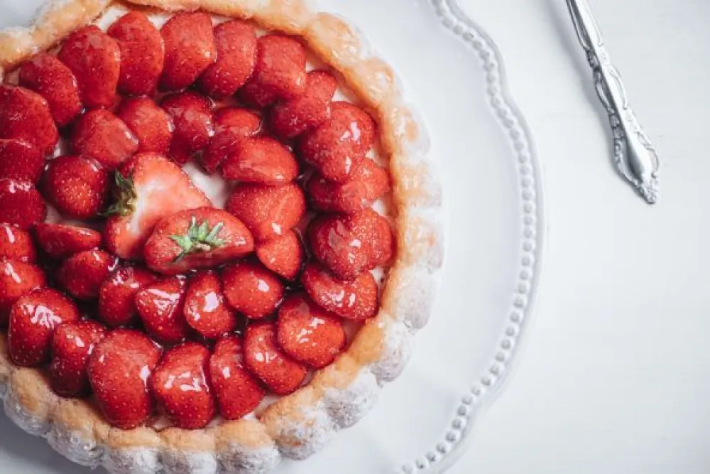 Čokoladna torta s jagodama i nutelom