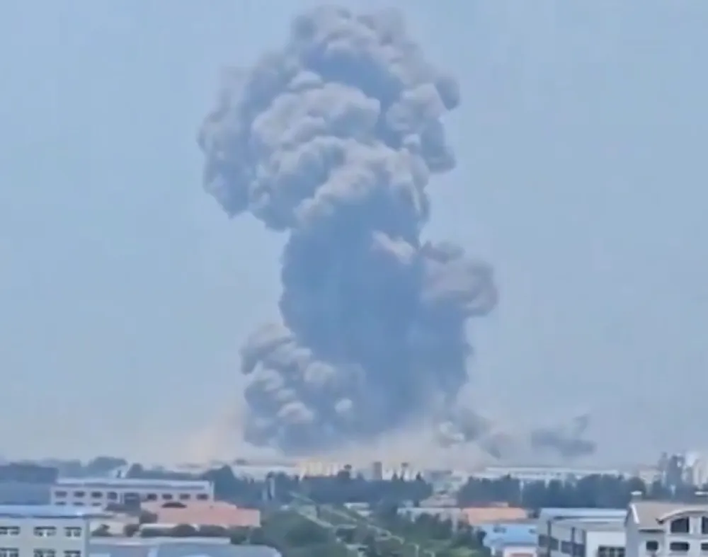 (VIDEO) Ogromna eksplozija u fabrici u Kini, jo&scaron; se ne zna da li ima žrtava