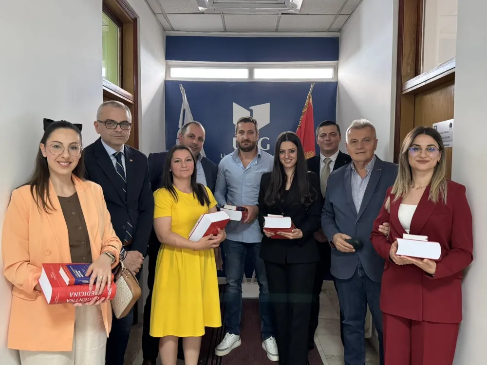 Prvim specijalizantima urgentne medicine uručena stručna literatura