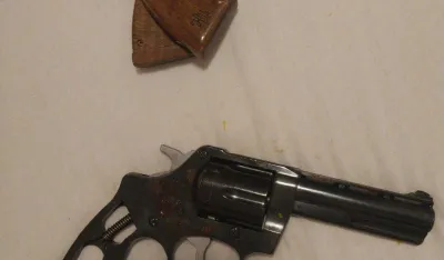 Tivćanin uhap&scaron;en zbog porodičnog nasilja, oduzet mu revolver u ilegalnom posjedu