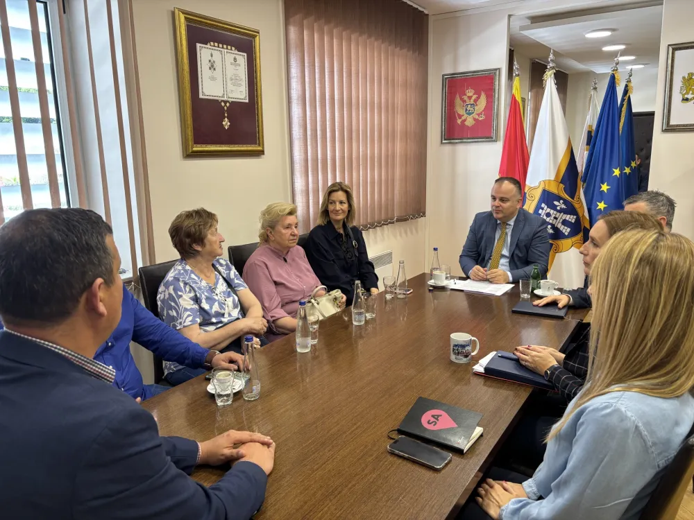 Herceg Novi: Održan sastanak povodom inicijative za podizanje spomen-obilježja žrtvama deportacije iz 1992.