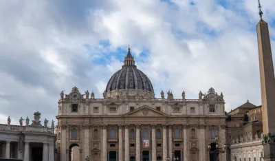 Vatikan: Ono &scaron;to se de&scaron;ava u Gazi neprihvatljivo, Izrael da prekine bombardovanja