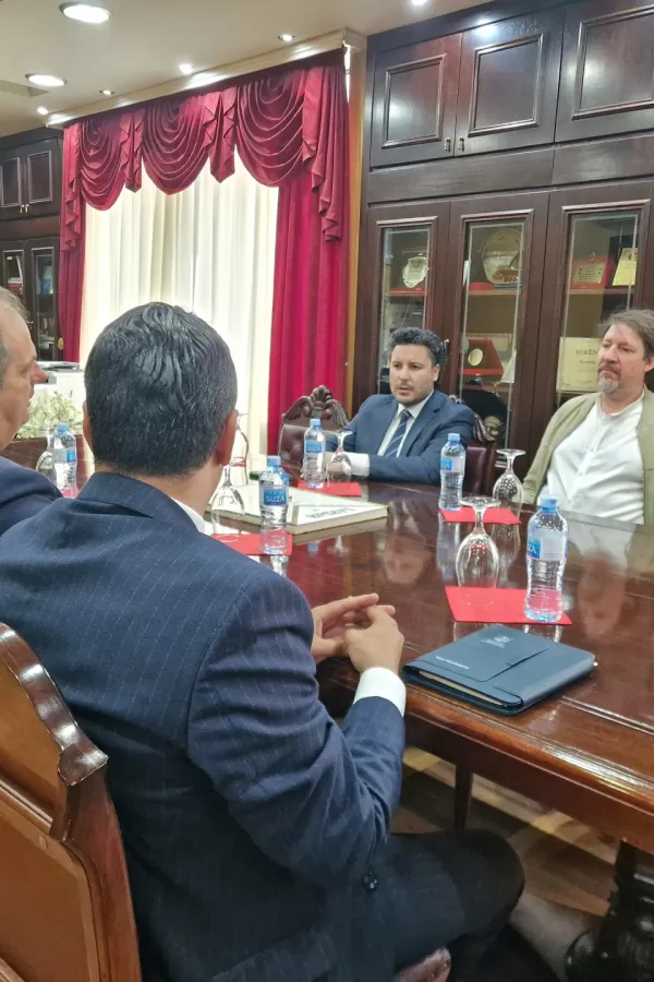 Abazović nakon sastanka sa Vajsom i Nimanbeguom: Nećemo dozvoliti da postanemo građani bez zemlje, branićemo svaki pedalj Crne Gore