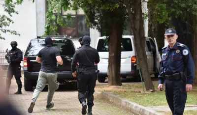 (VIDEO) Pogledajte akciju deportacije Delića i Kekovića