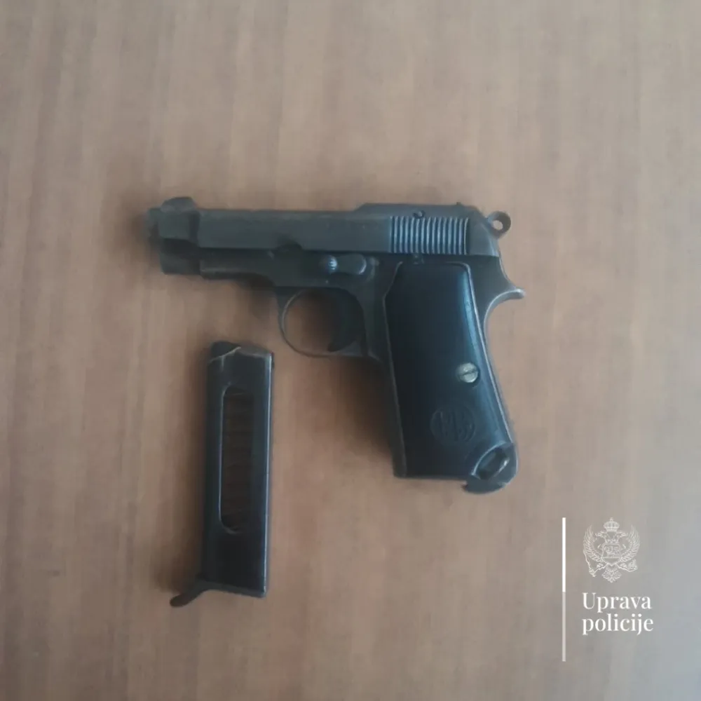 Krivične prijave protiv četiri osobe zbog nedozvoljenog držanja oružja