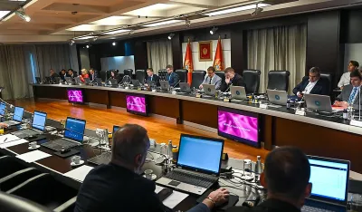 Vladina radna grupa novi avion bira do 25. juna