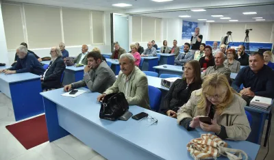 Публика и чланови УКЦГ