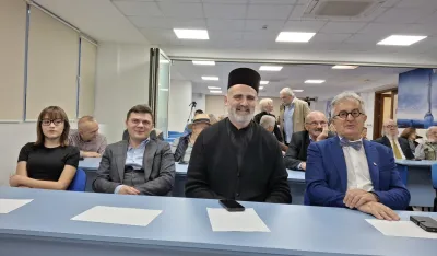 Публика која је дошла на тематско вече Академске трибине