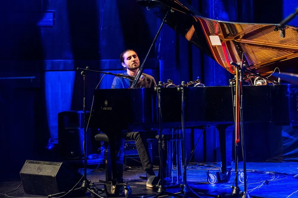 ISFAR SARABSKI NA SCENI KIC-a