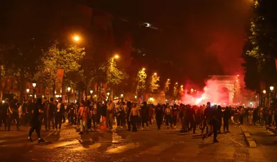 (VIDEO) Krvavi epilog slavlja u Parizu: Dvije osobe stradale, skoro 600 uhap&scaron;enih