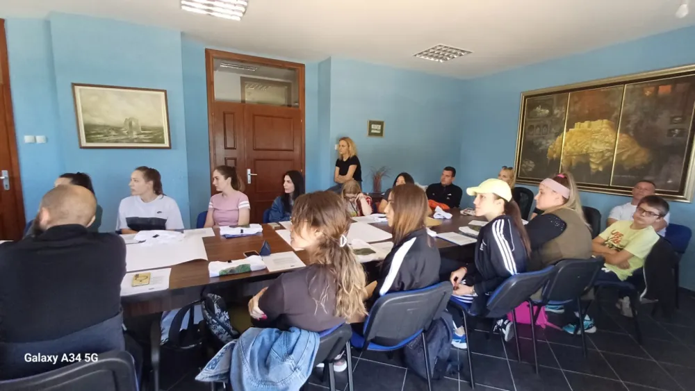 Mladi učili o vidri i potrebi njenog očuvanja na Skadarskom jezeru