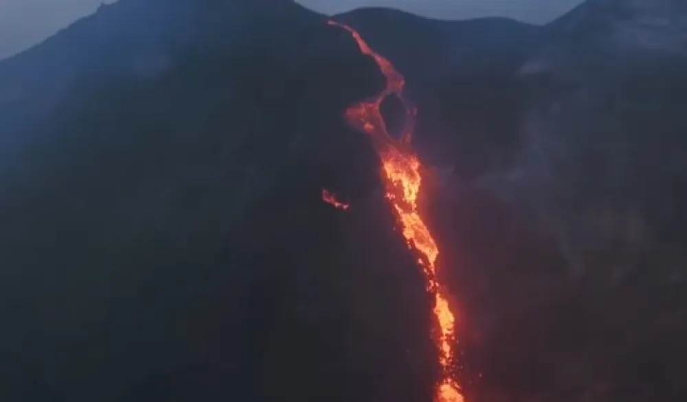 Eruptirala Etna na Siciliji