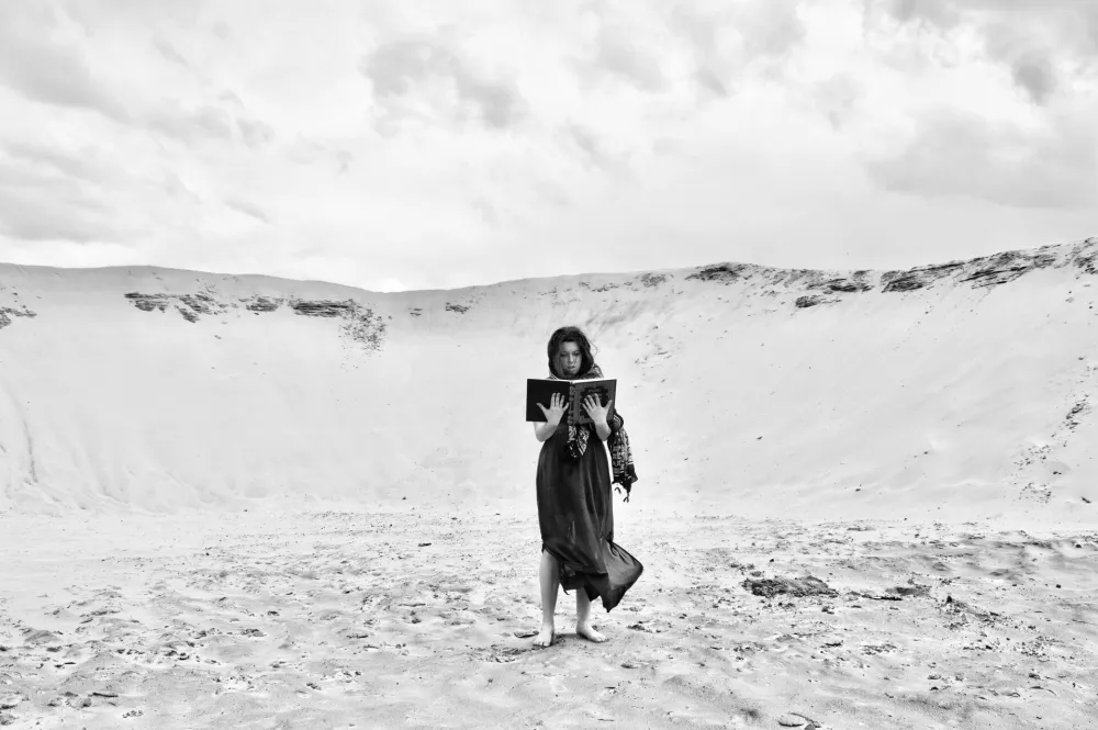 Izložba fotografija Mine Suvačarov