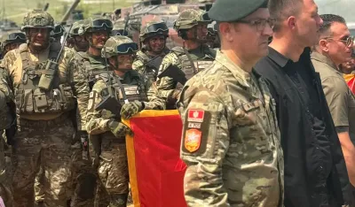 pukovnika Mitra Klikovca na&scaron;im vojnicima koji učestvuju na međunarodnoj vježbi Immediate Response 25, na Krivolaku u Sjevernoj Makedoniji