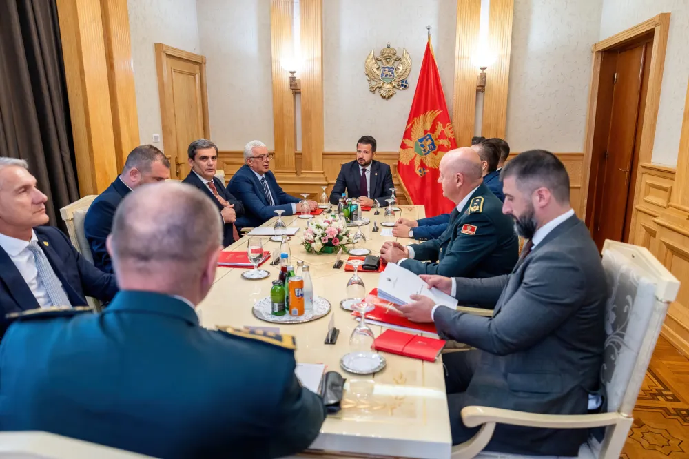 Lazarević razrije&scaron;en, Vuksanović na čelu General&scaron;taba