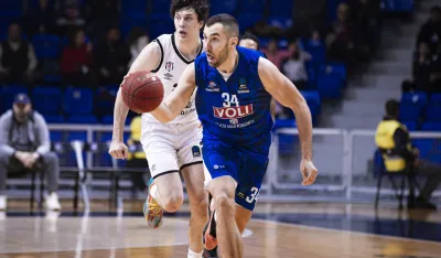 Кенан Камењаш