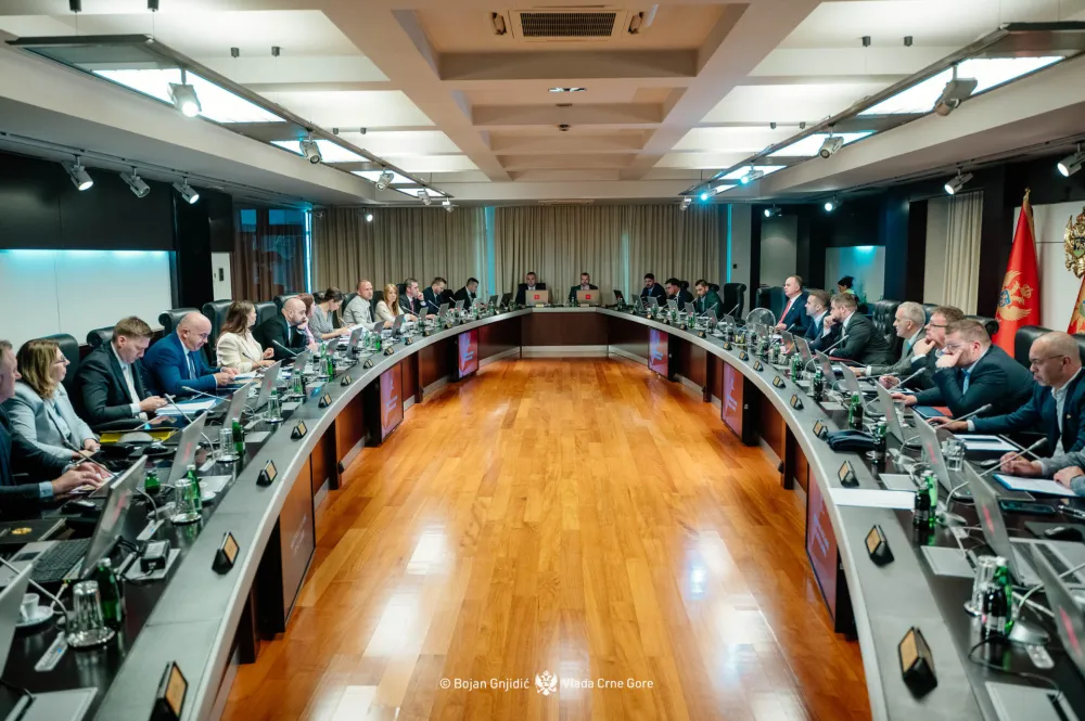 Vlada: Ukupan dug na kraju 2024. sa depozitima iznosio 55,36 odsto BDP-a