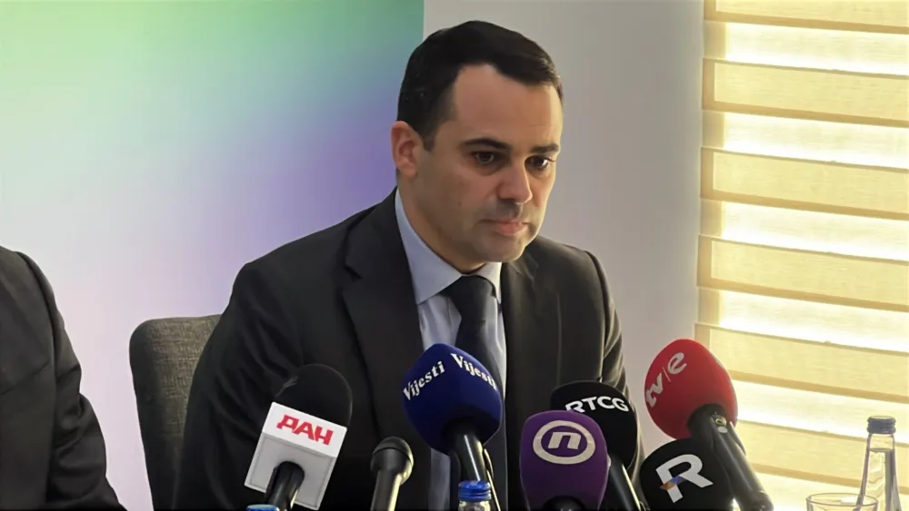 Raičević: Željeznica hitno da obezbijedi sve pružne prelaze, bezbijednost građana prioritet