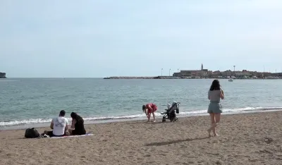 (FOTO) U Budvi boravi oko 9.000 turista