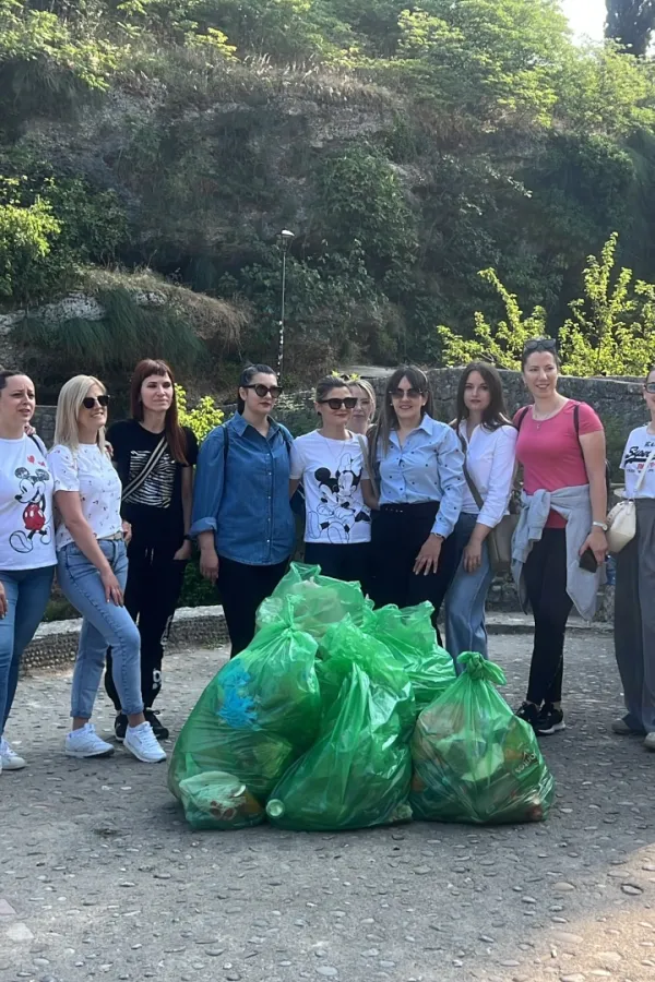 (VIDEO) Simbolična akcija či&scaron;ćenja u&scaron;ća&nbsp;Ribnice u Moraču: Dosta je otpad davio rijeke