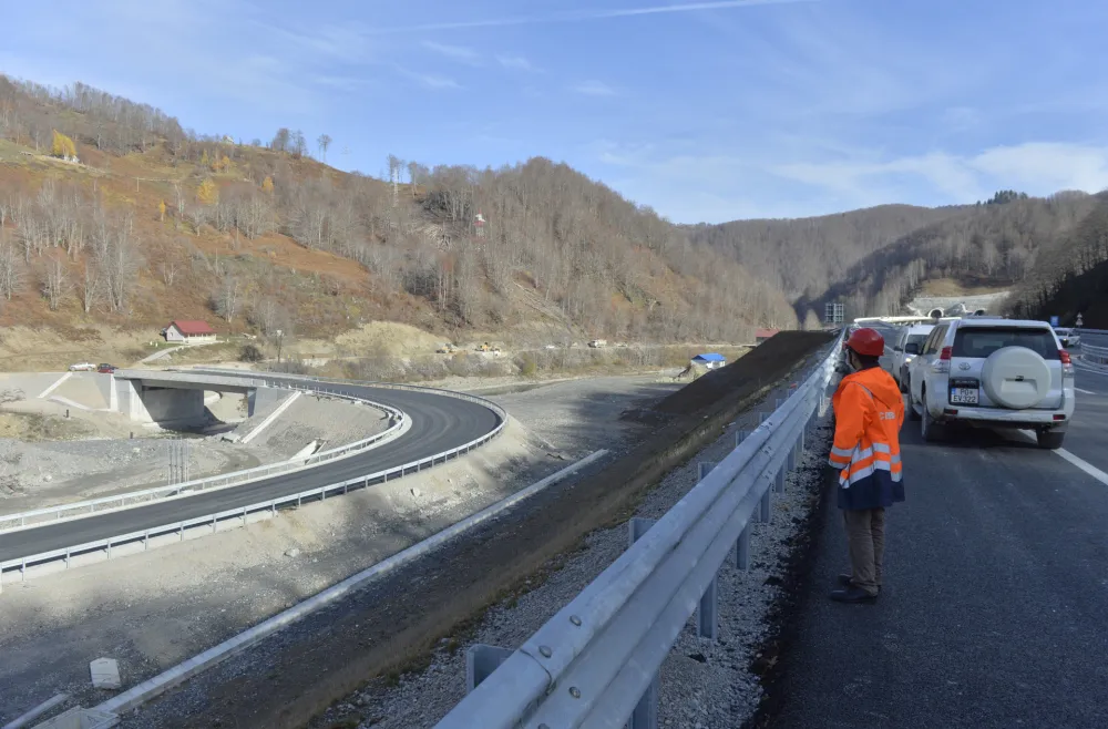 Konsultantima za auto-put daju 2,3 miliona eura