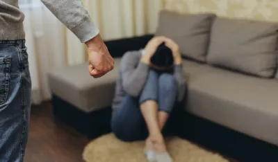 Podgoričanin osumnjičen da je prijetio i napao kćerku