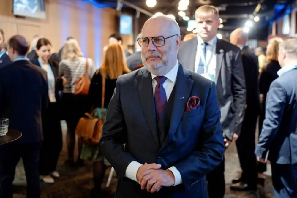 Karis: Vide se mnogi pozitivni koraci Crne Gore na putu ka EU