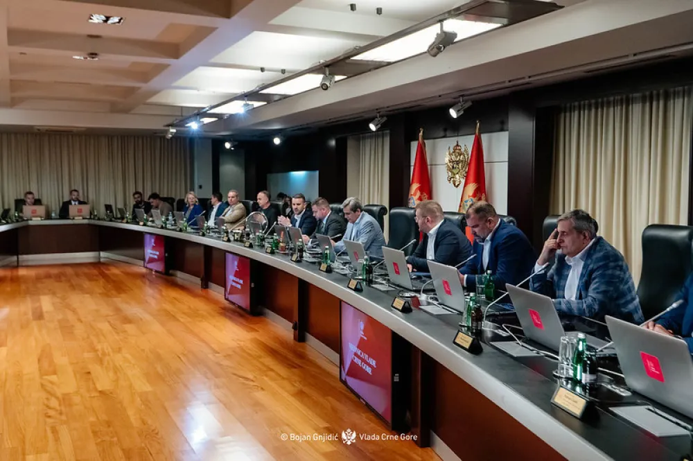 Vlada prihvatila predlog Tenderske komisije: Rok da se produži za 30 dana